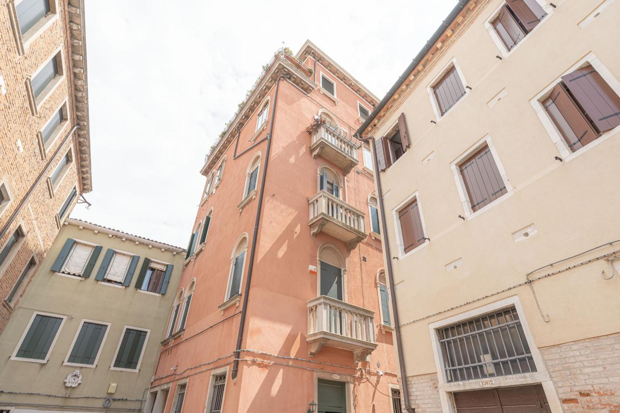 Casa Luna - Vicino Stazione Dei Treni Appartement *